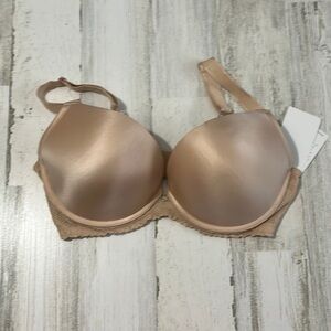 Peach Company Lovely Plunge Bra Size 38-11. 38D